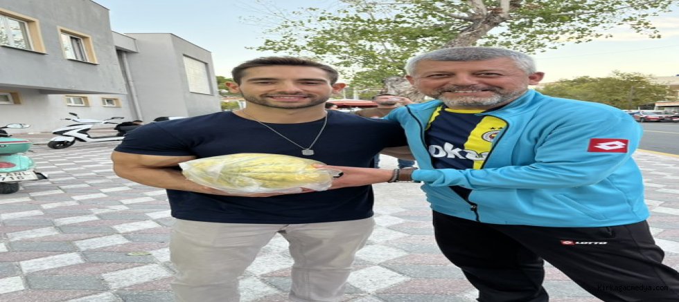 DÜNYA ŞAMPİYONUNA DÜNYACA ÜNLÜ KIRKAĞAÇ KAVUNU