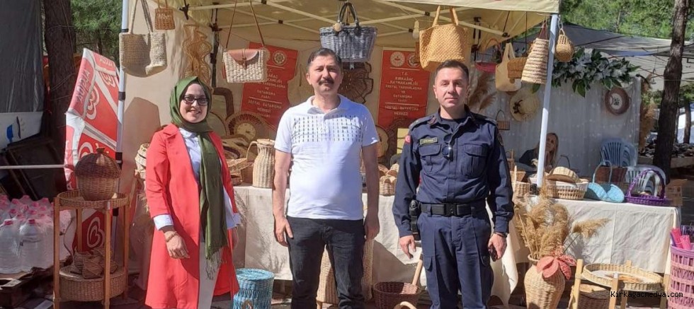 Kırkağaç Kaymakamı Zafer Oktay SODAM Sergisini Ziyaret Etti