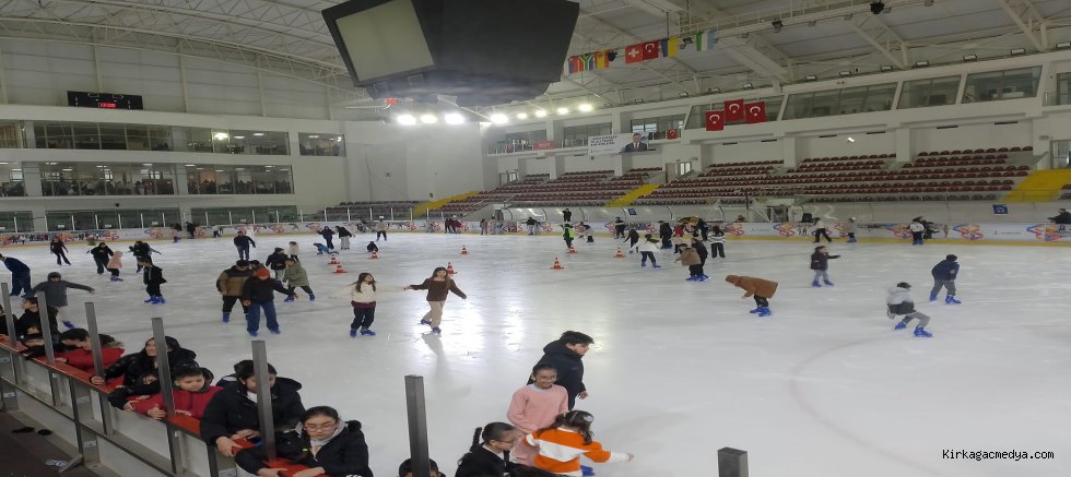 ÇOCUKLAR UNUTULMAZ BİR GÜN GEÇİRDİLER