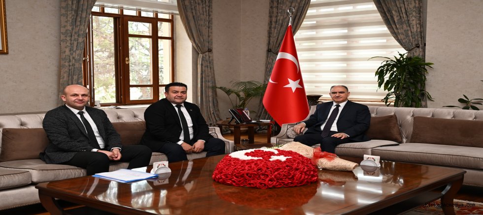  Üstün Dönmez, Manisa Valisi  Vahdettin Özkan’ıı Ziyaret Etti