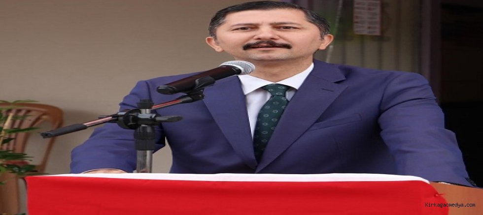 ZAFER OKTAY MUHTARLAR GÜNÜNÜ KUTLADI