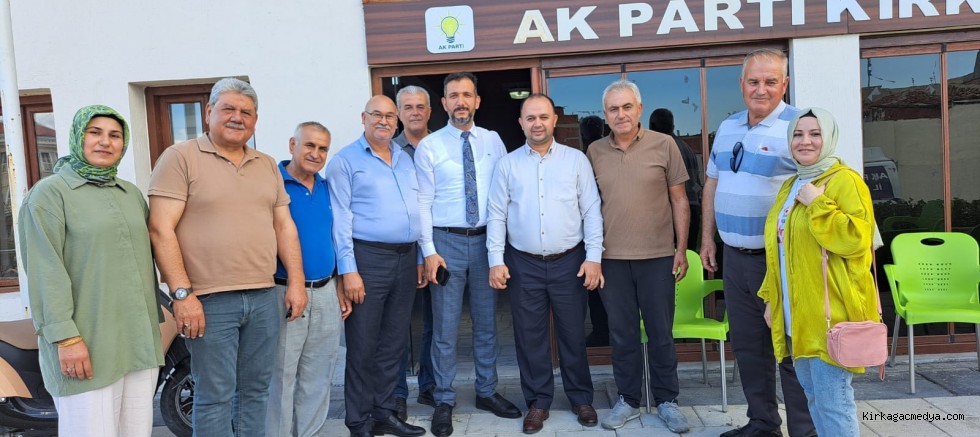 Manisa Milli Eğitim Müdürü'nden Ak Parti ilçe teşkilatına ziyaret