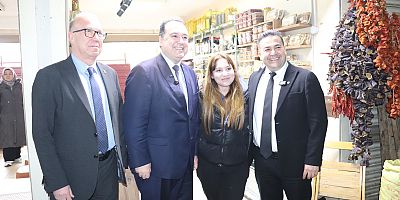 BESİM DUTLULU PERŞEMBE PAZAR ESNAFIYLA BERABER OLDU