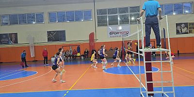 Göztepe Akhisar Gücünü 3-0 net skor ile kazanmasını bildi