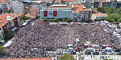 On Binlerle Birlikte Başkanımızı Son Yolculuğuna Uğurladık